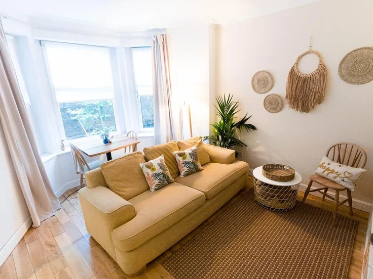 Flat Sauchiehall Street in Glasgow