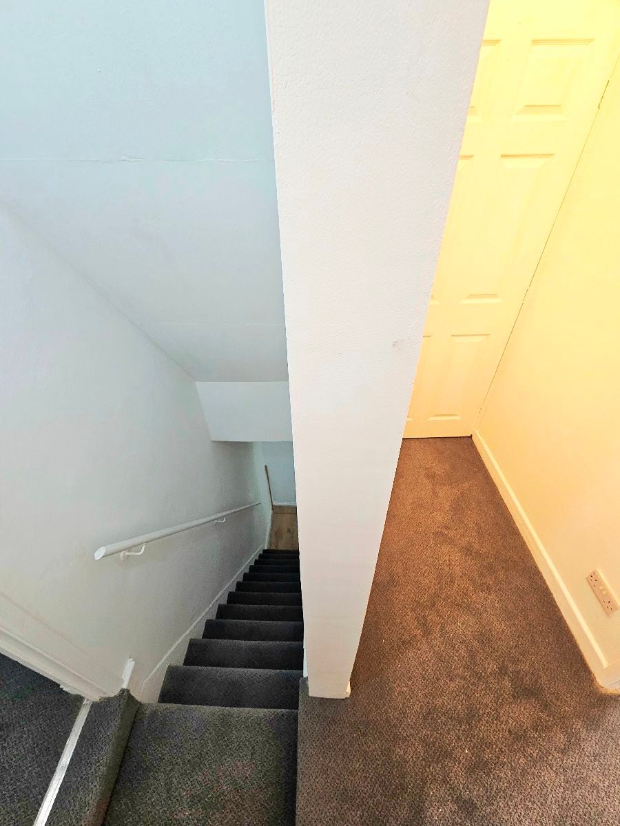 Room Roxburgh Street in Manchester