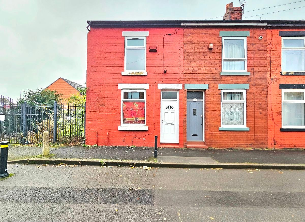 Room Roxburgh Street in Manchester