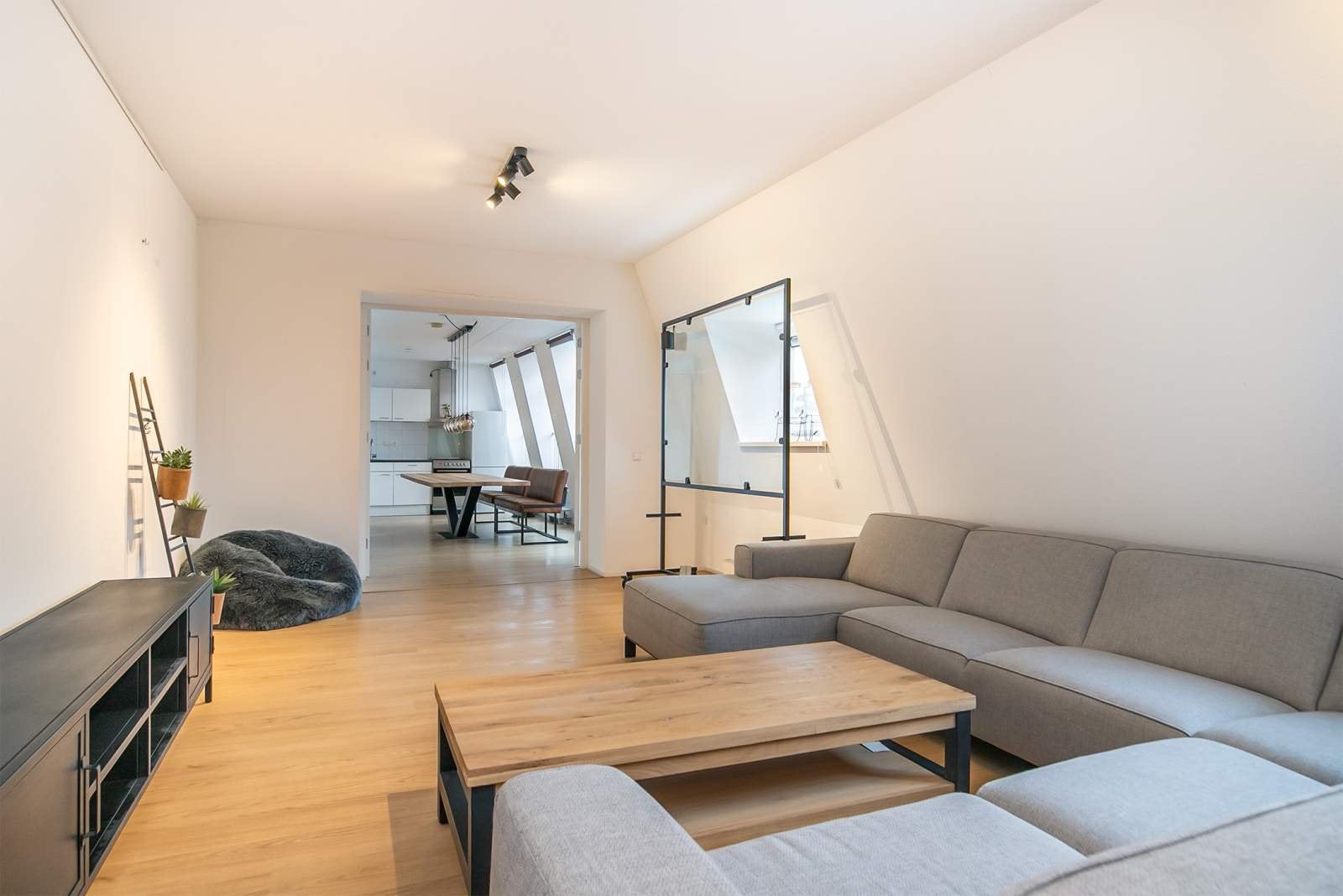 Appartement Zuiderstraat in Haarlem