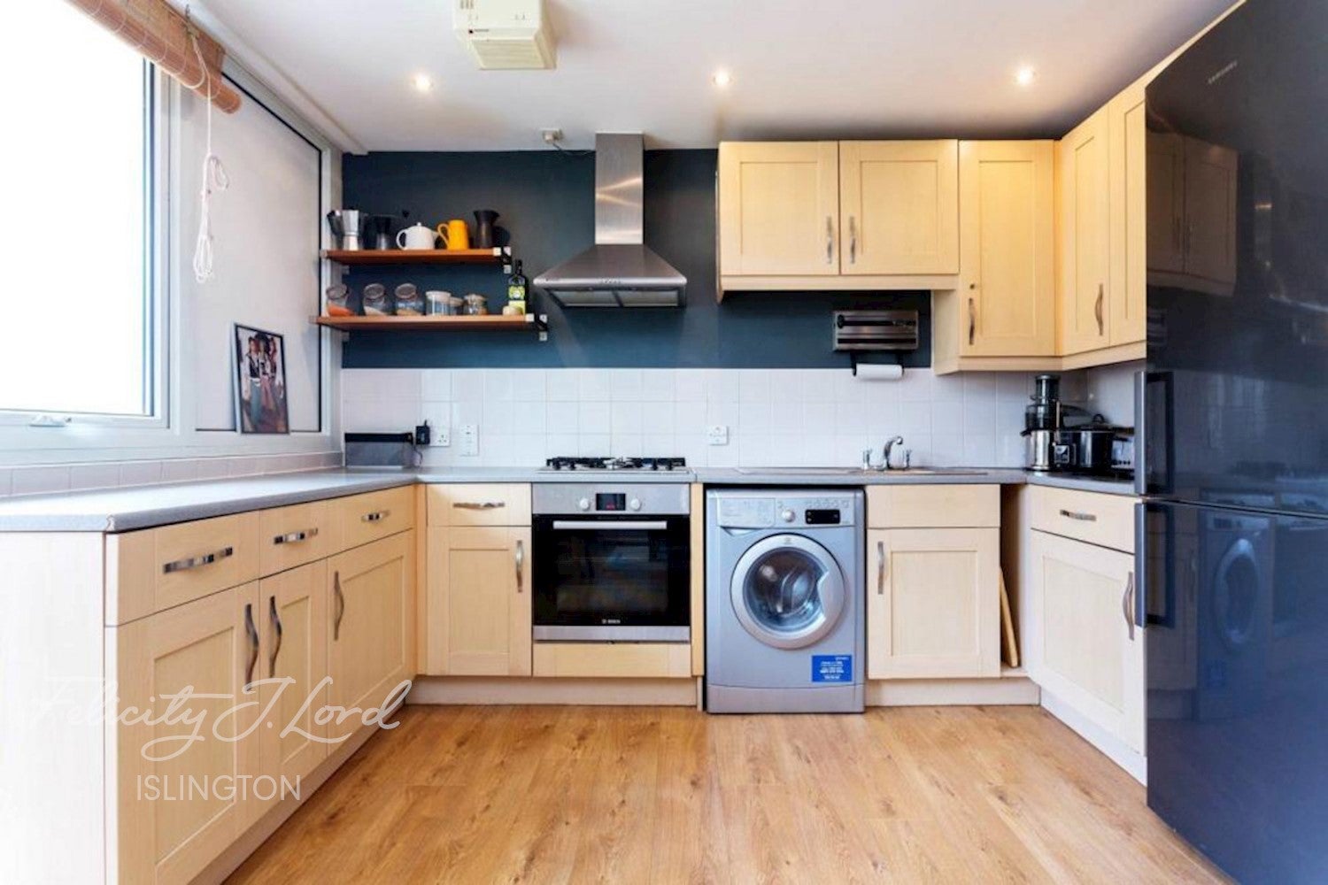 Flat Rufford Street in Greater London