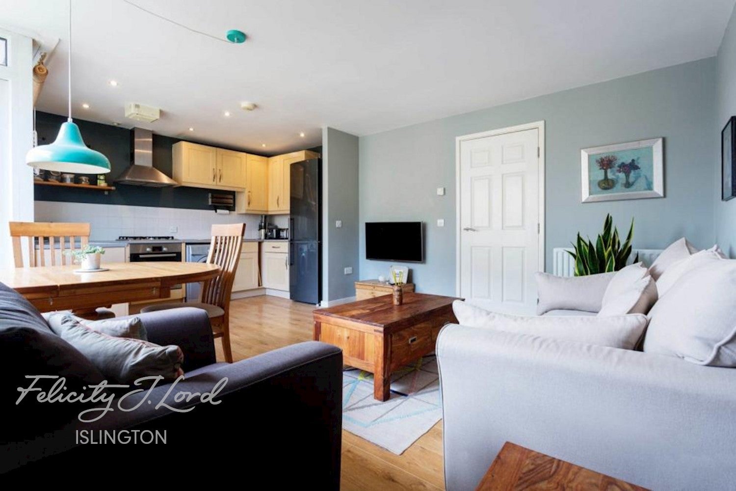Flat Rufford Street in Greater London