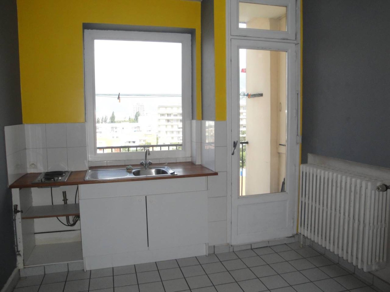 Flat Rue Louise Michel in Grenoble