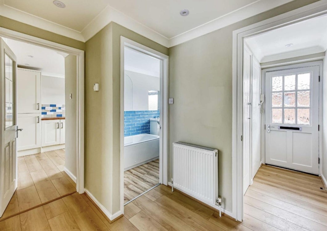 Flat Merridale Road in Wolverhampton