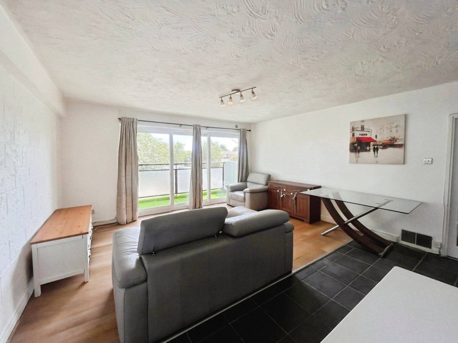 House Wheatlands in Greater London