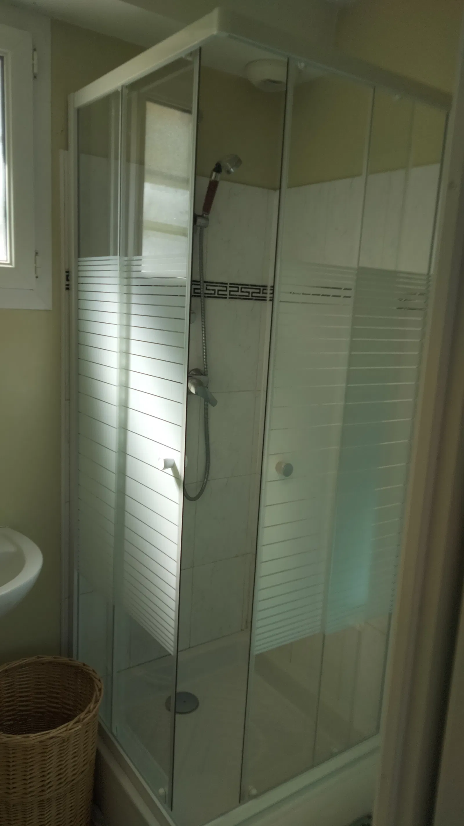 Room Boulevard Jean Racine in Méru