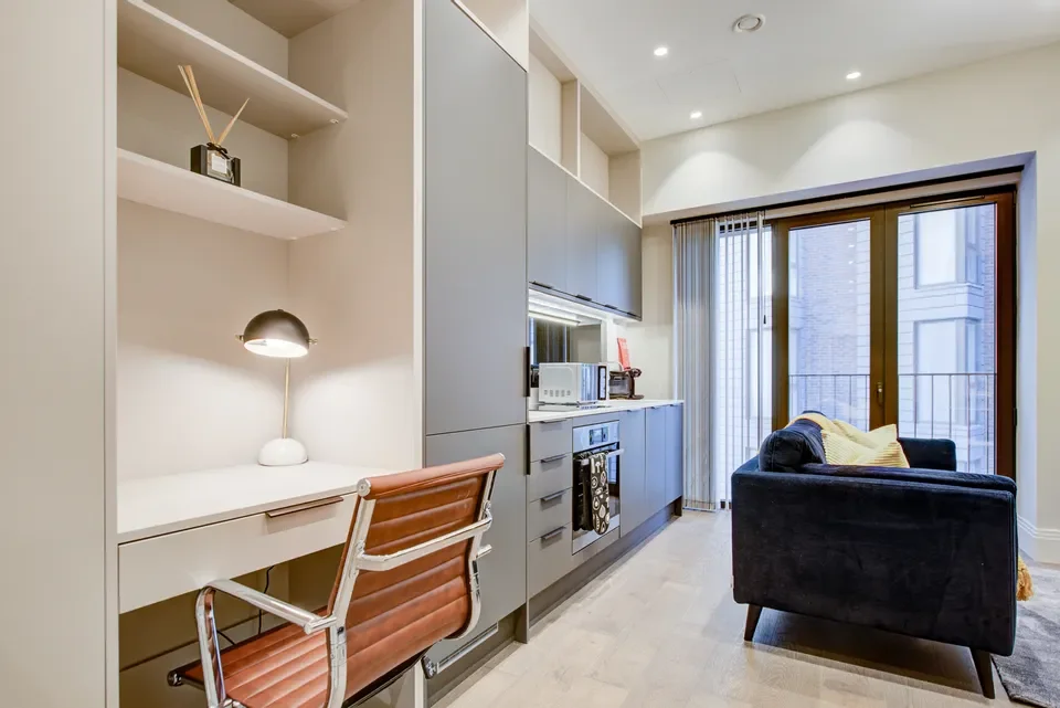 Flat Selsdon Way in Greater London