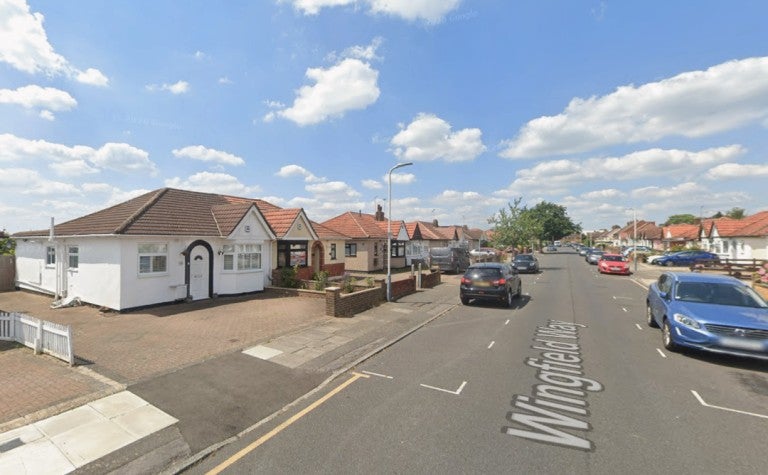 Flat Wingfield Way in Greater London