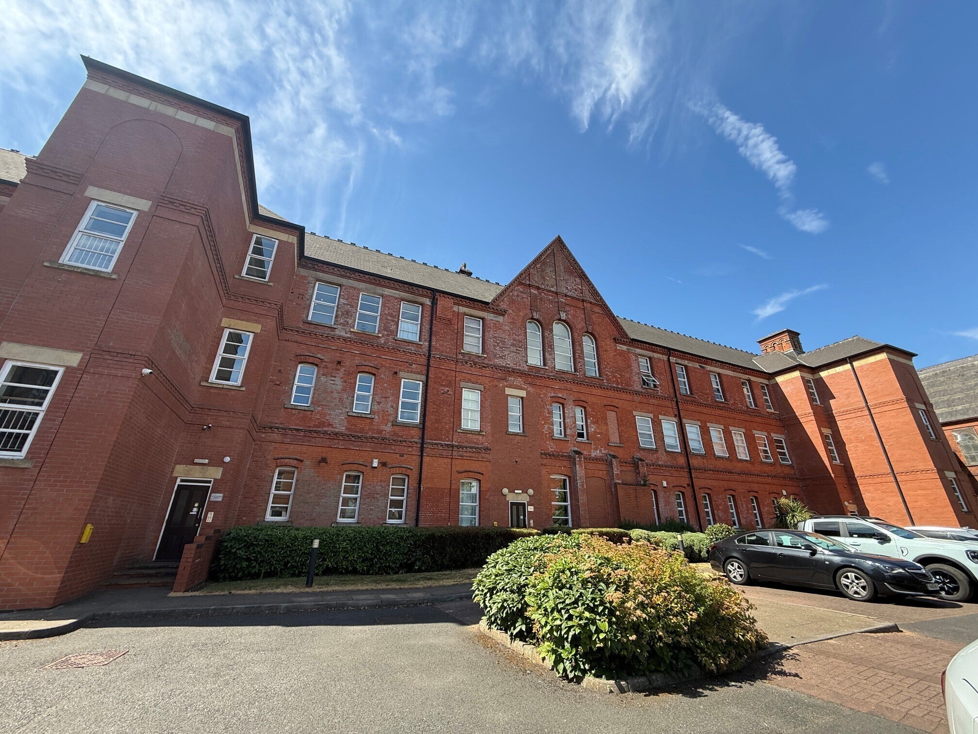 Room Ockbrook Drive in Nottingham