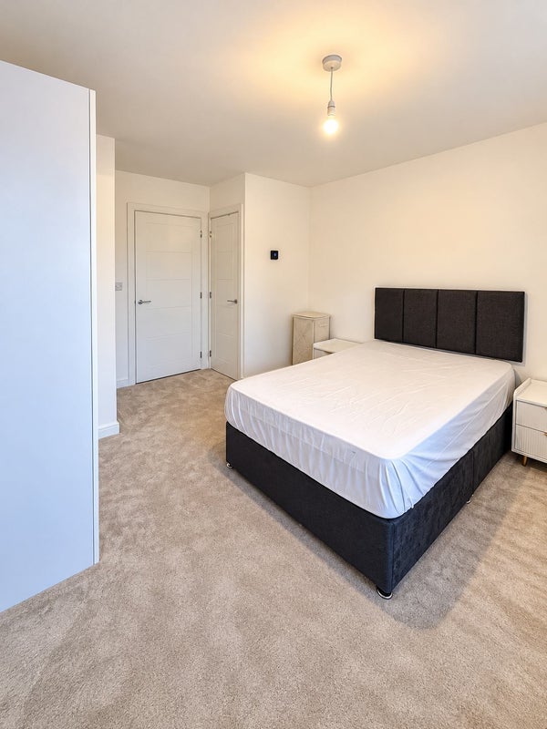 Room Connie Street in North West Leicestershire