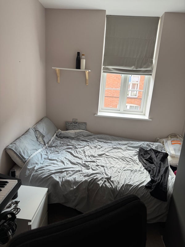 Room Windsor Street in Royal Leamington Spa