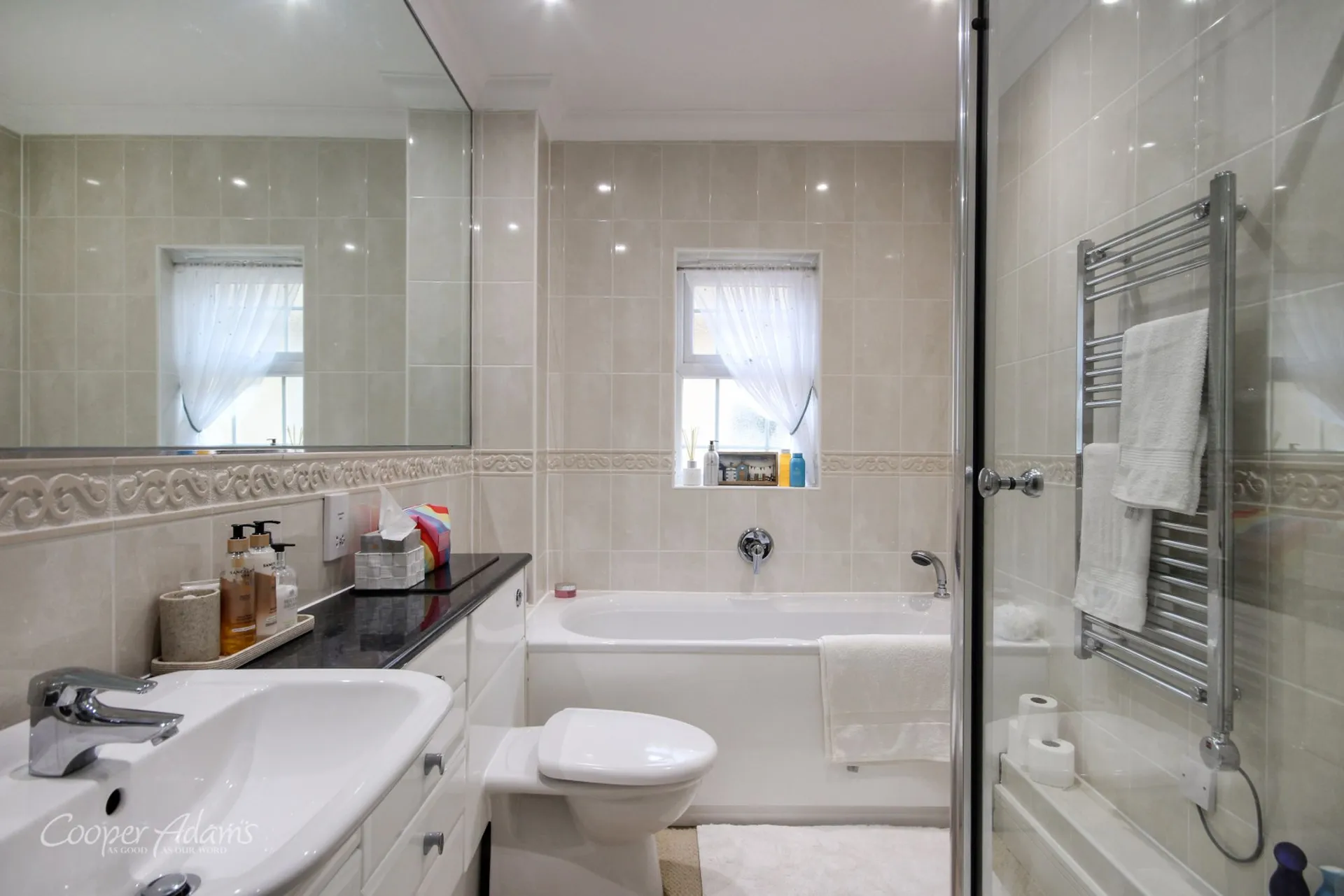 Flat Harsfold Close in Arun