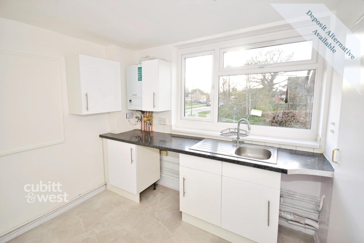 Flat Brunswick Terrace in Hove