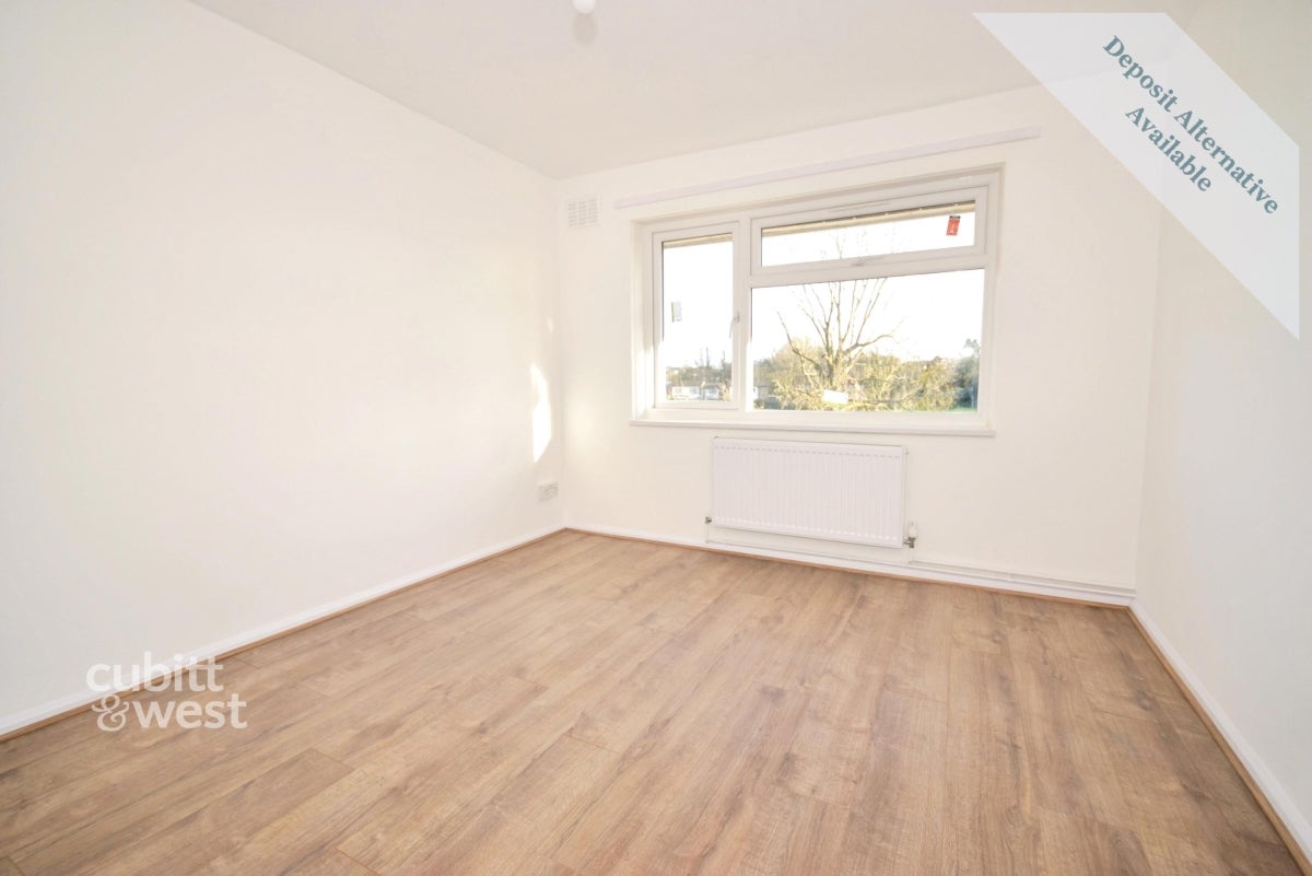 Flat Brunswick Terrace in Hove