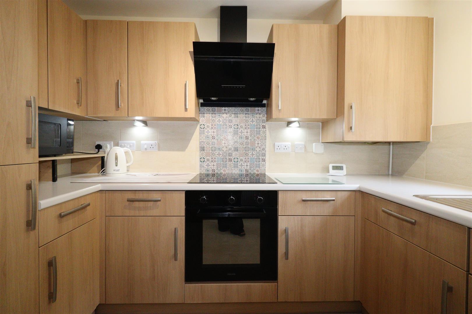 Flat Victoria Road in Macclesfield