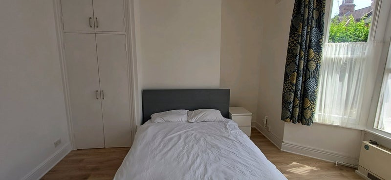 Room Waldemar Road in Greater London