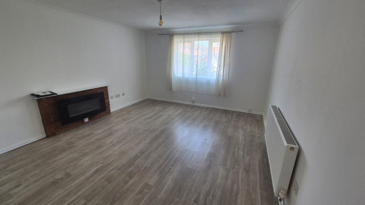 Flat Temple Road in Willenhall