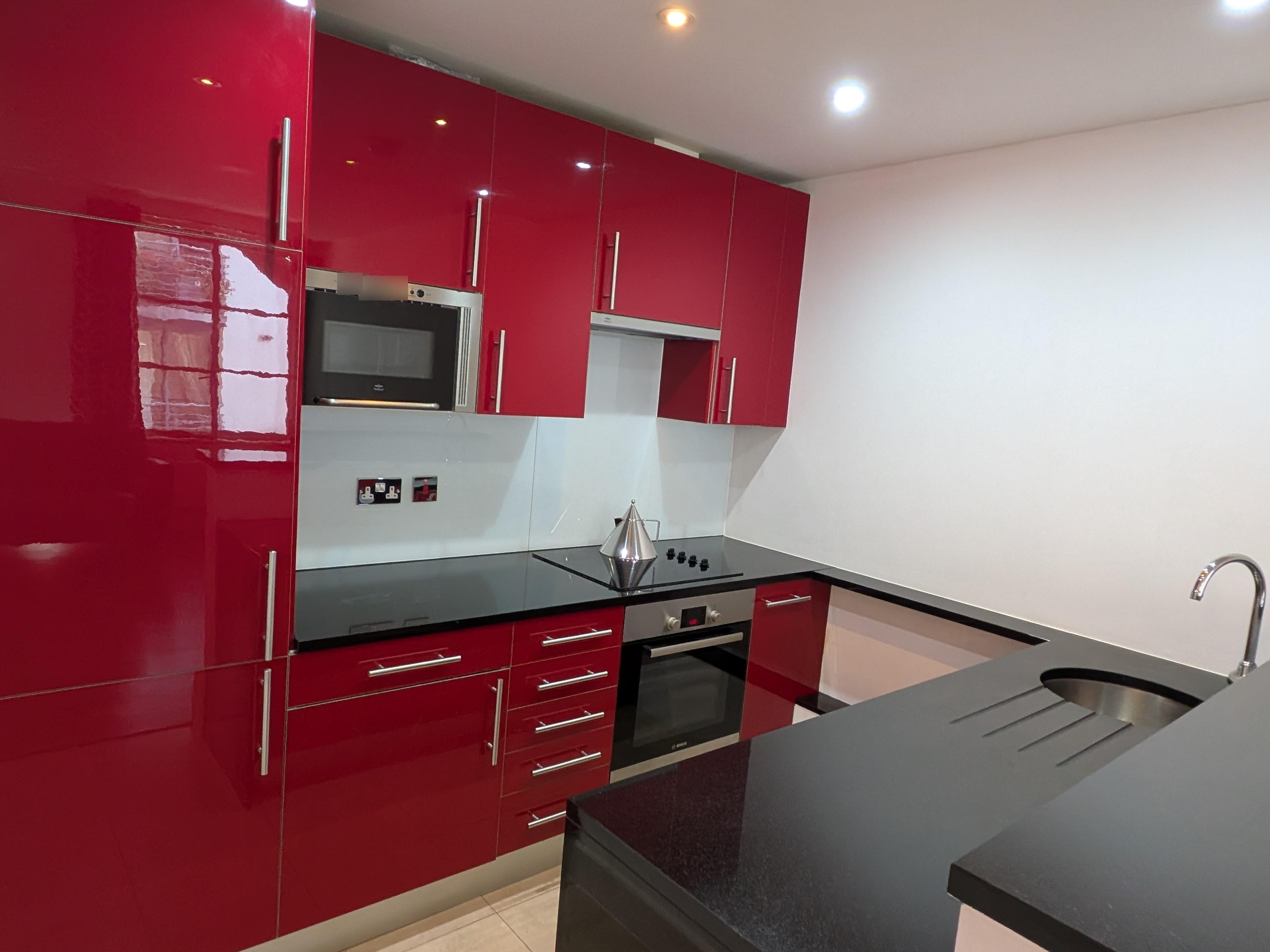 Flat Queen Elizabeth Street in Greater London
