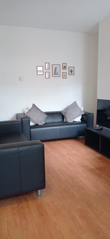 Room Haydn Avenue in Manchester