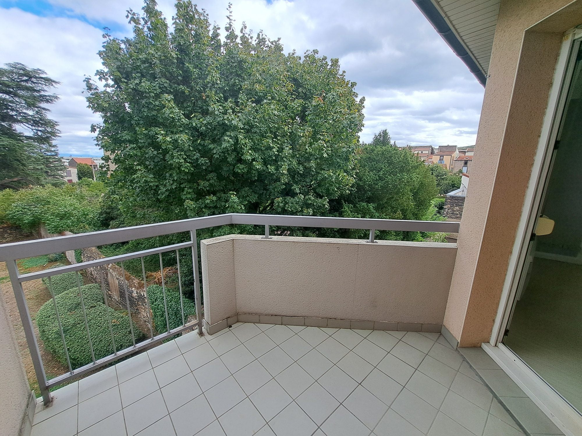 Flat Rue René Brut in Beaumont