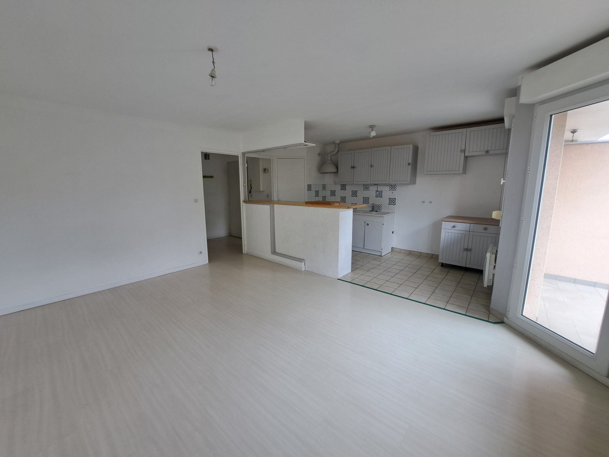 Flat Rue René Brut in Beaumont