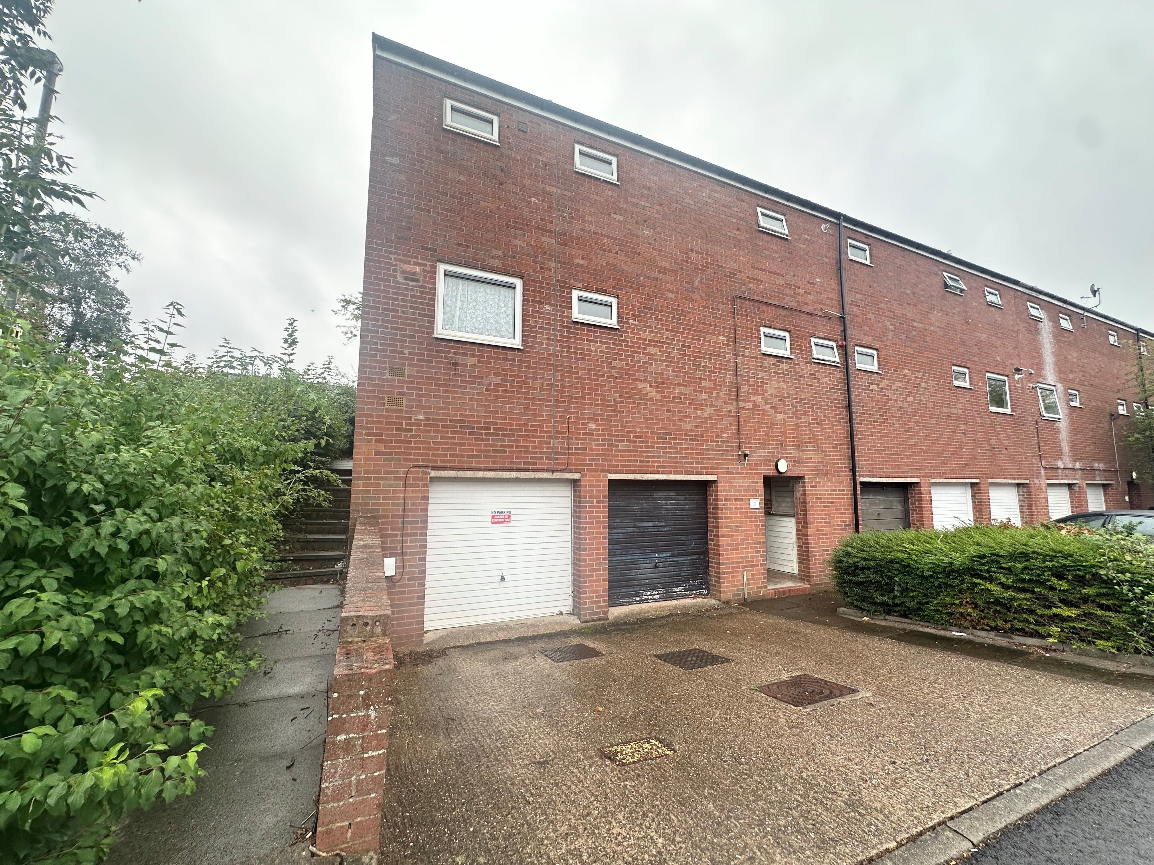 House Martley Close in Redditch