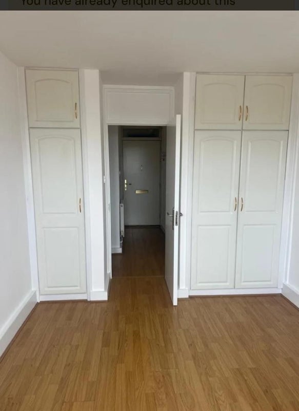 Room Leather Gardens in Greater London