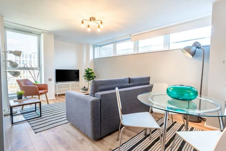 Flat Drury Lane in Greater London