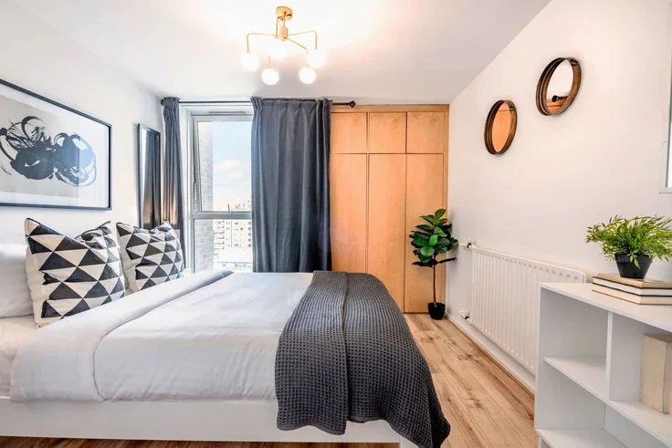 Flat Drury Lane in Greater London