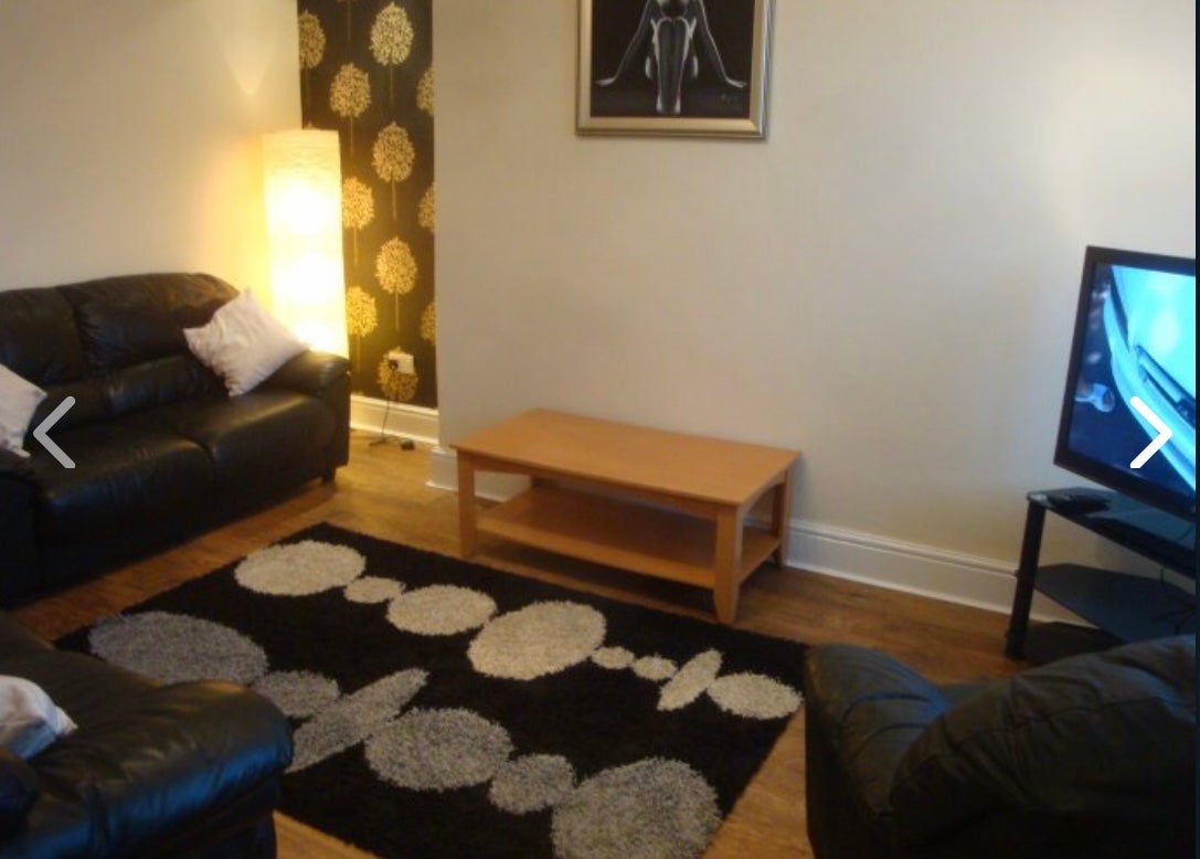 House Mayville Terrace in Leeds