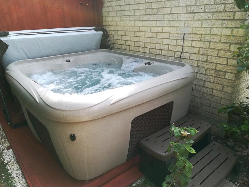 House Chalbury Close in Poole