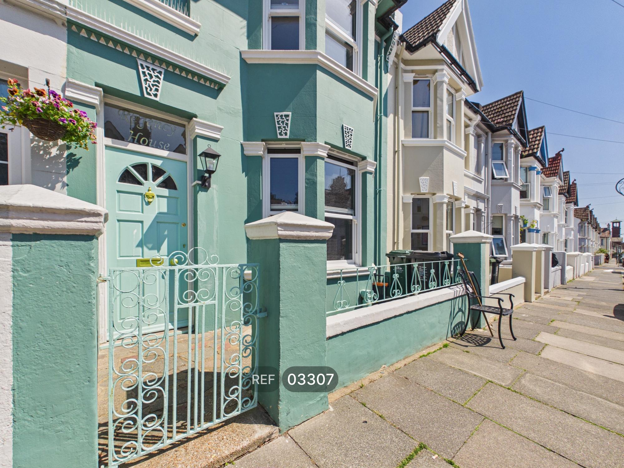 House Mortimer Road in Portslade by Sea