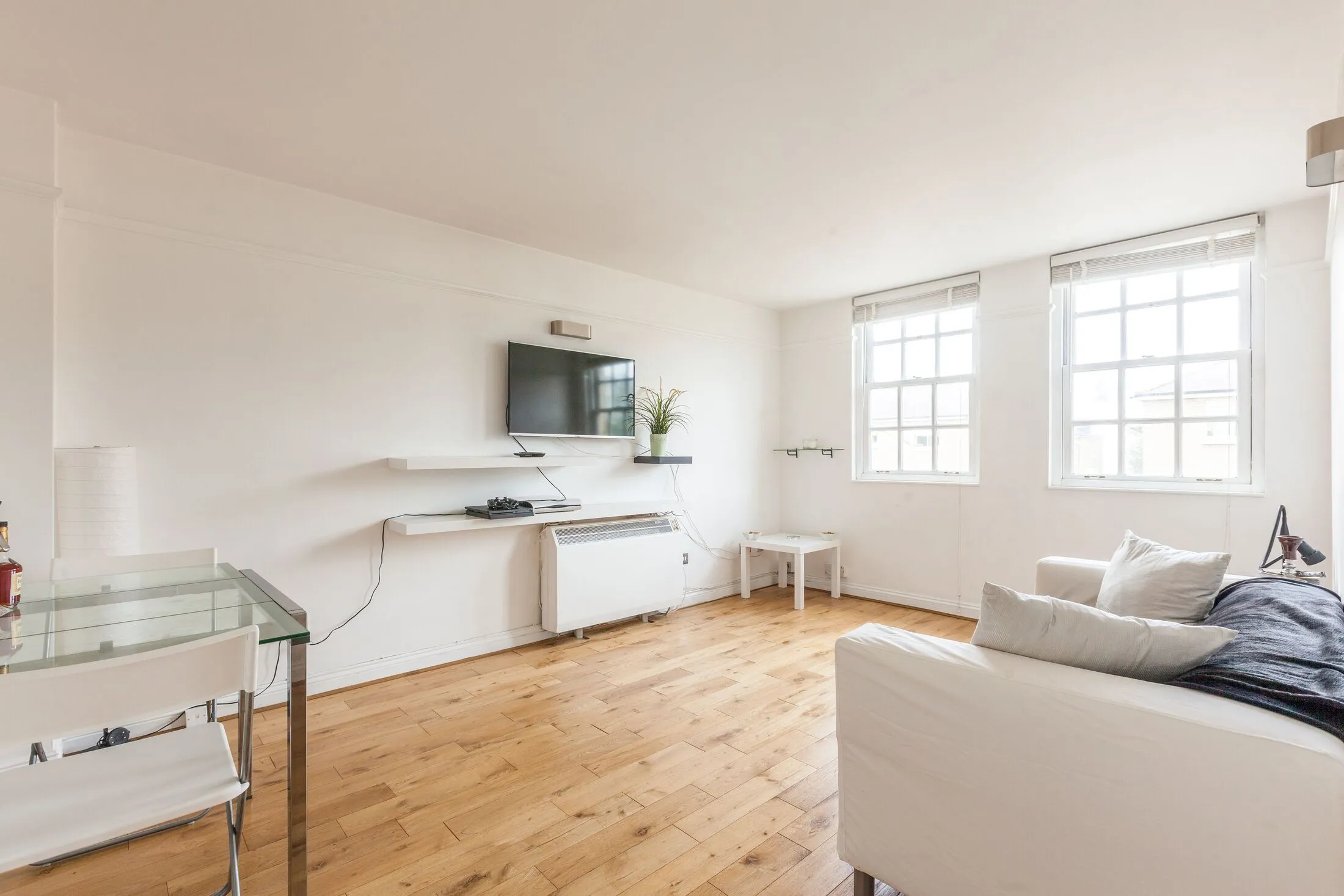 Flat Cleveland Grove in Greater London