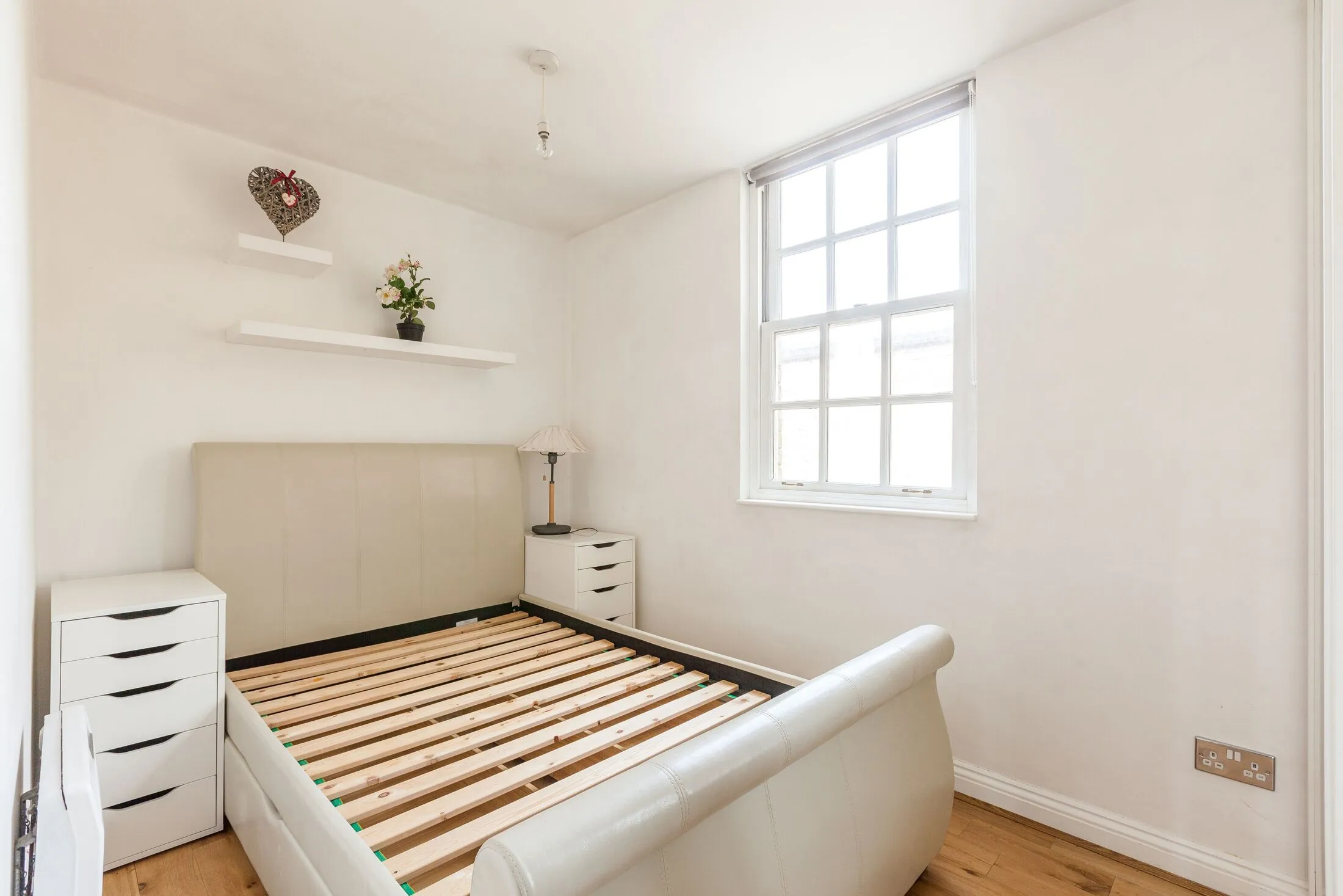 Flat Cleveland Grove in Greater London