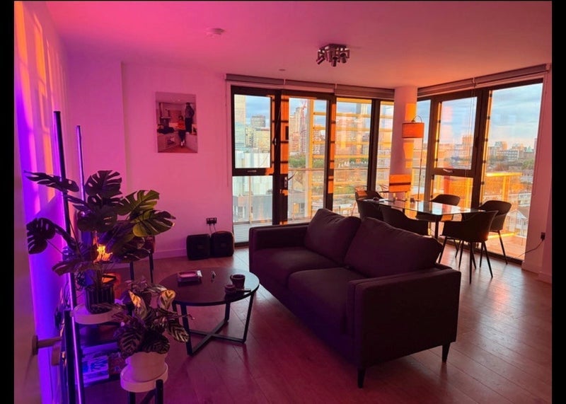 Room Radial Avenue in Greater London