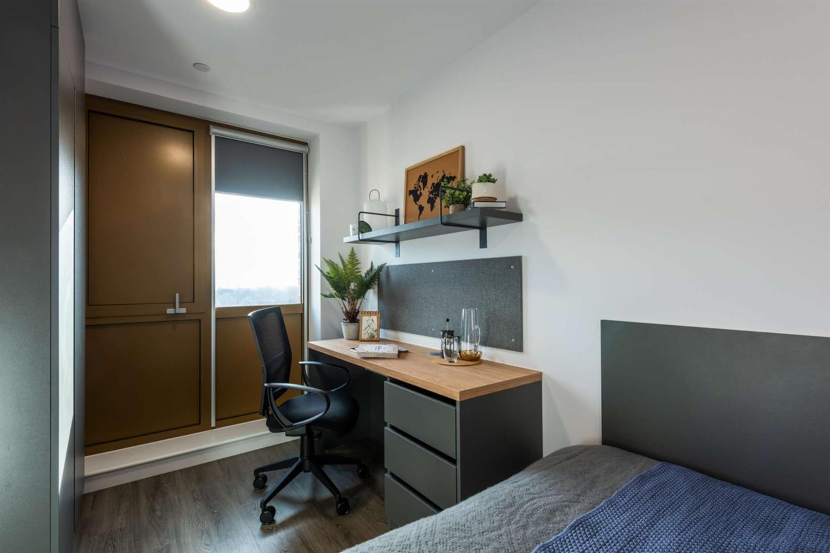 Room Perth Road in Greater London