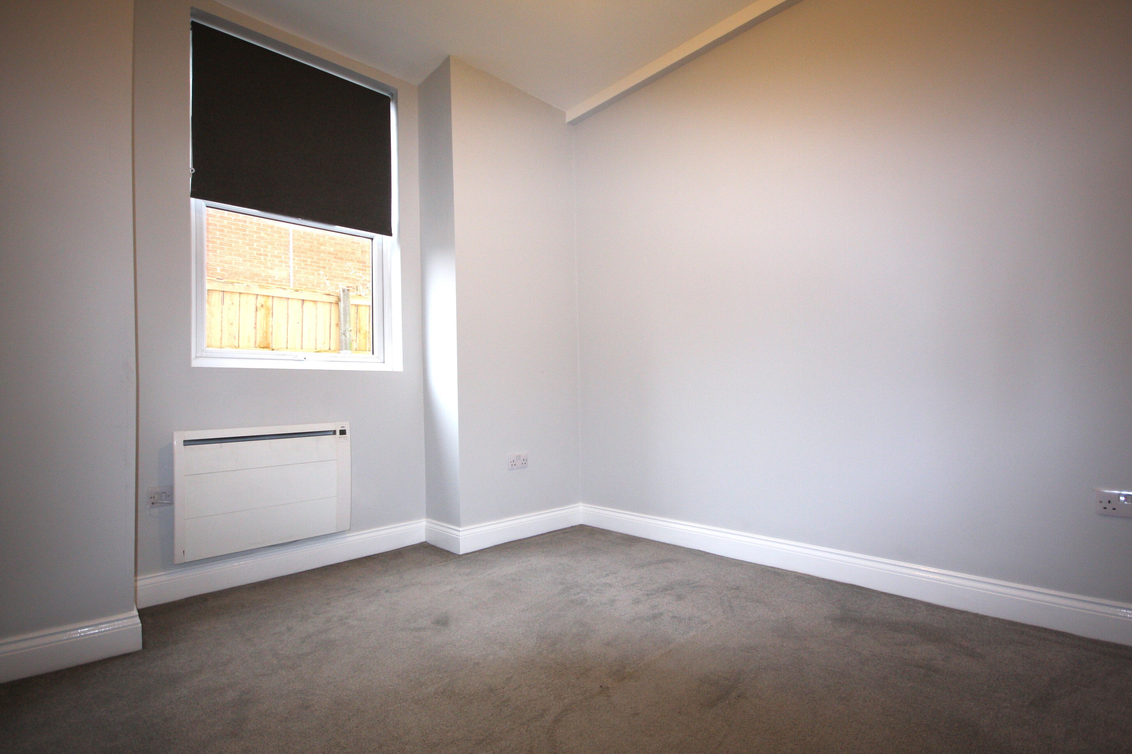 Flat Commercial Road in South Kesteven