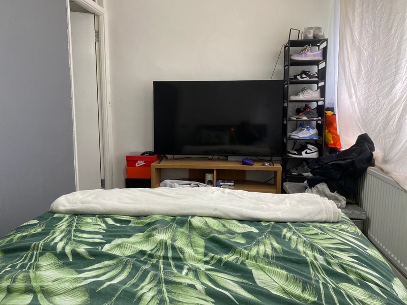 Room Birkbeck Road in Greater London