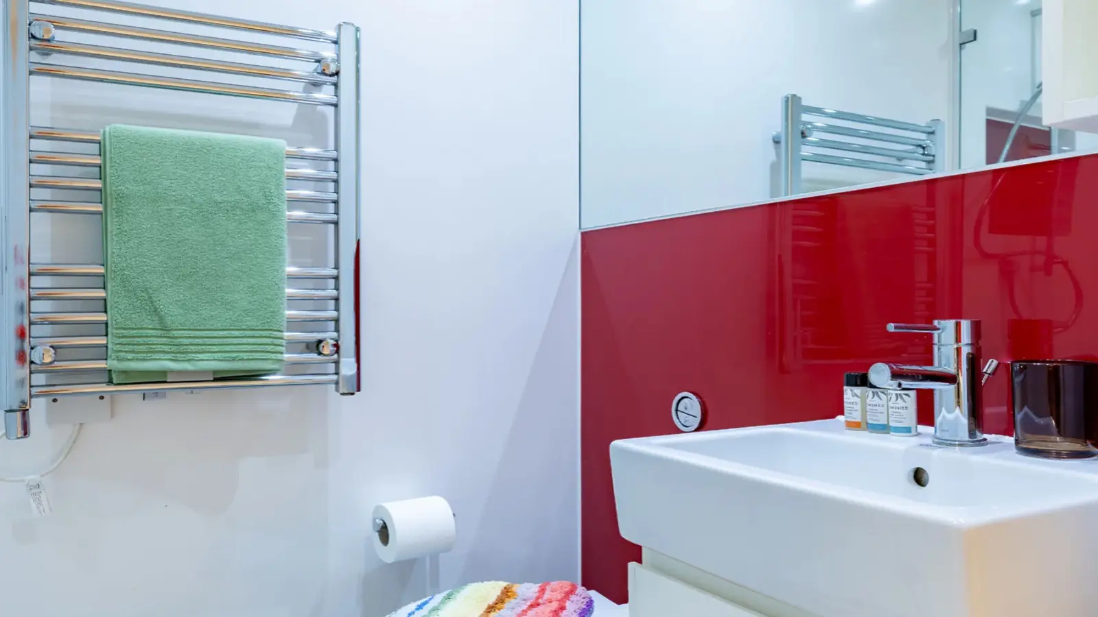 Flat Tinworth Street in Greater London