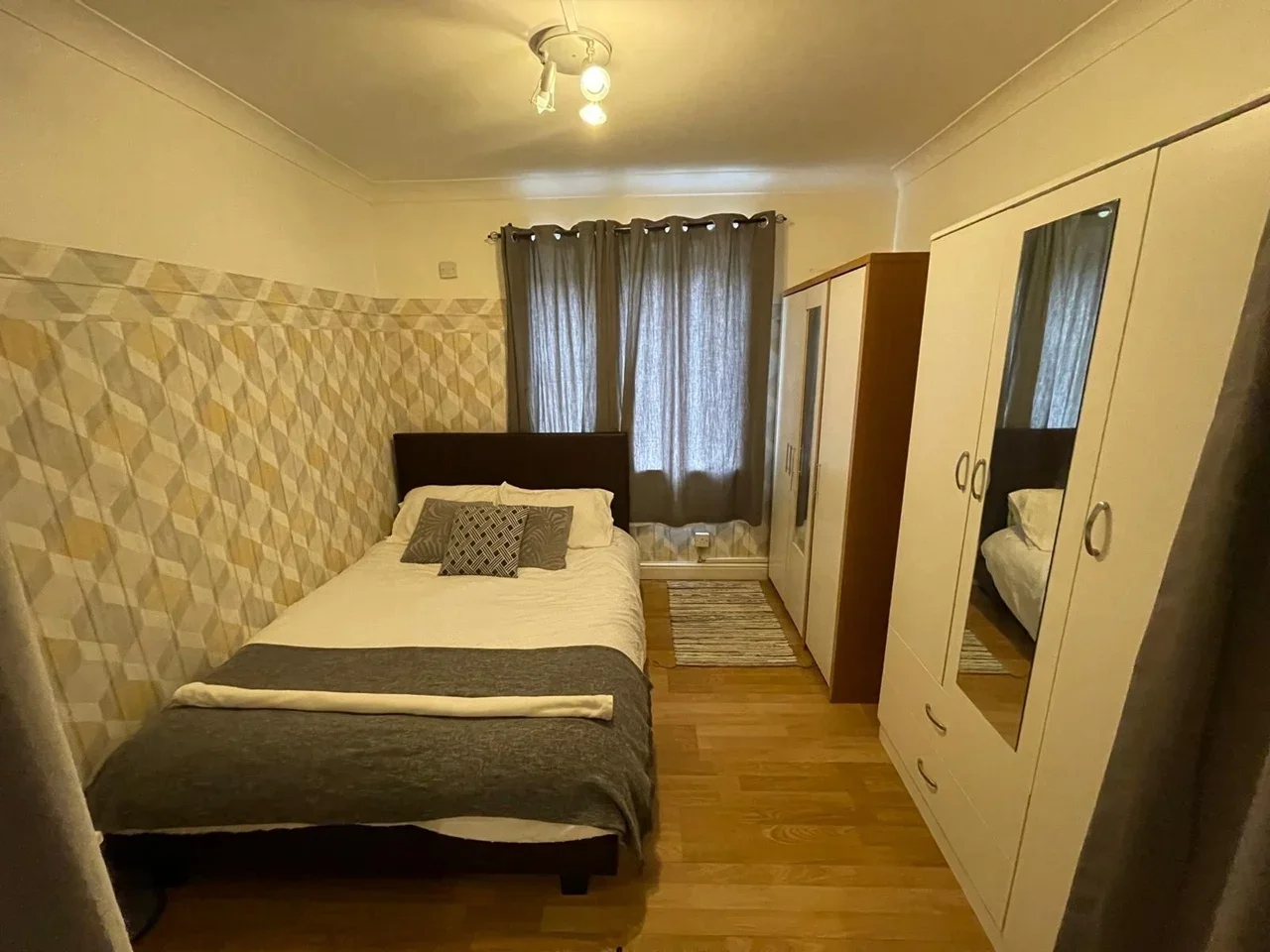 Room Berthon Street in Greater London