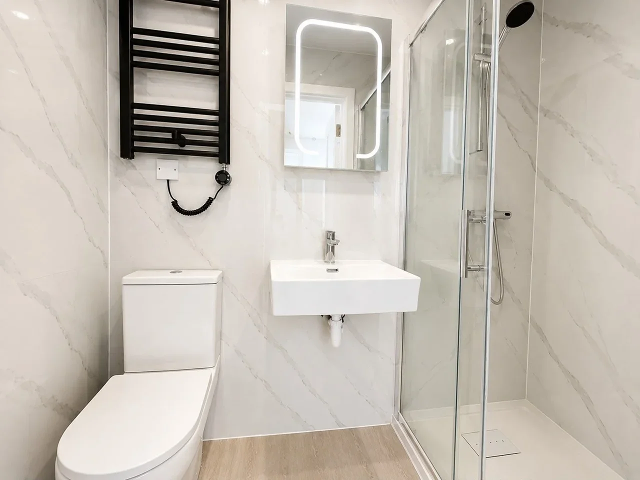 Room Meyrick Road in Greater London