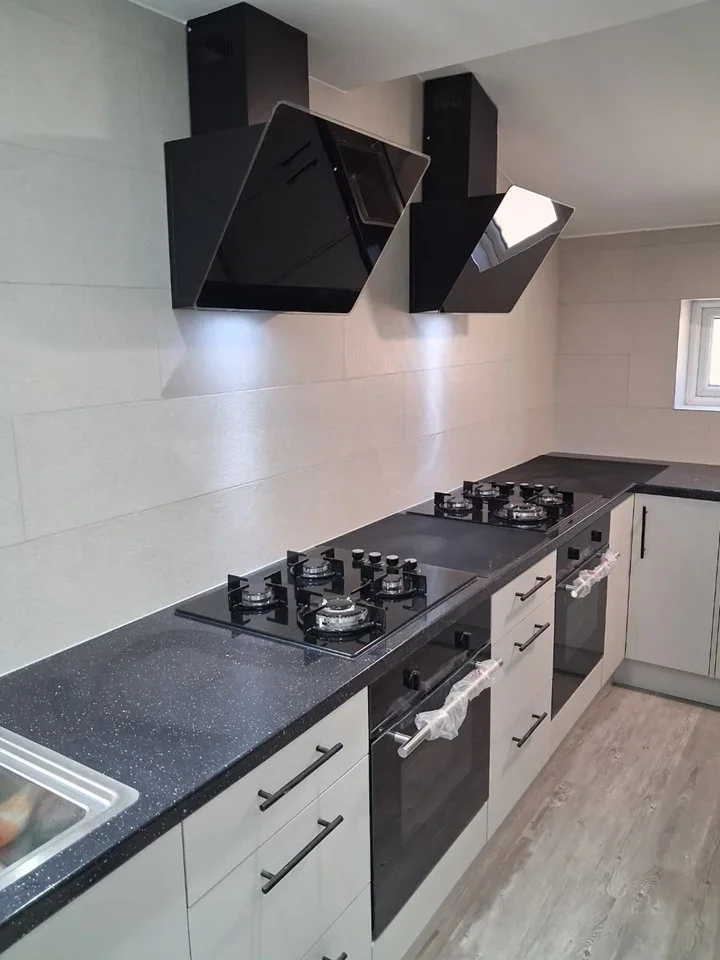Room Meyrick Road in Greater London