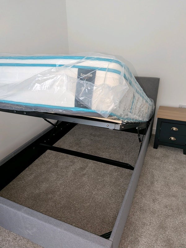 Room Waterdale Crescent in St Helens