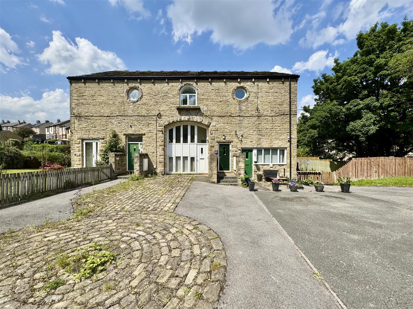House Broomroyd in Kirklees