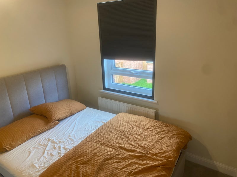 Room Hutchinson Road in Yate