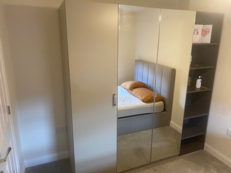 Room Hutchinson Road in Yate