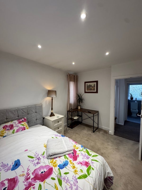 Room Blaise Close in Nottingham
