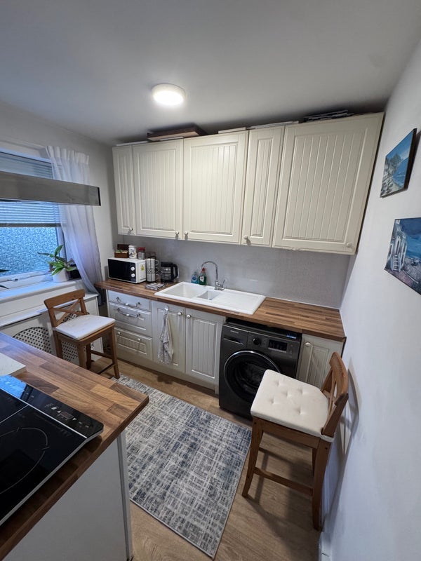 Room Blaise Close in Nottingham