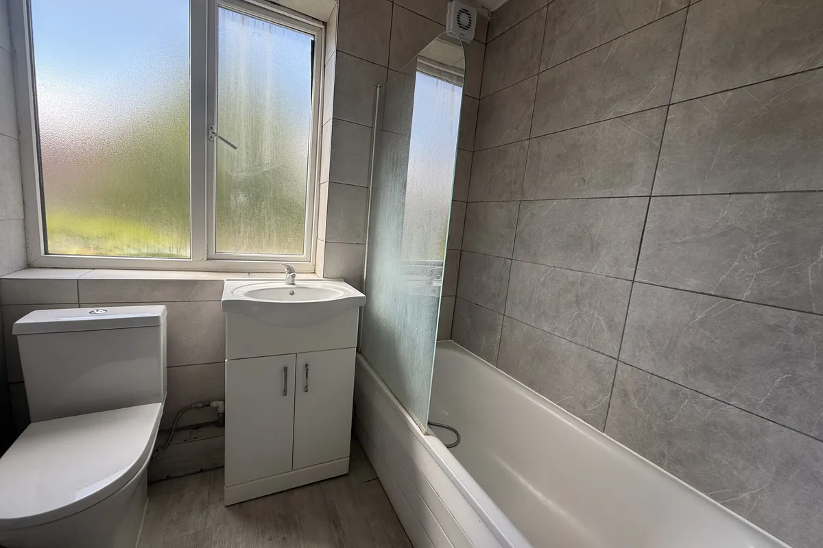 Flat Amberry Court in Harlow