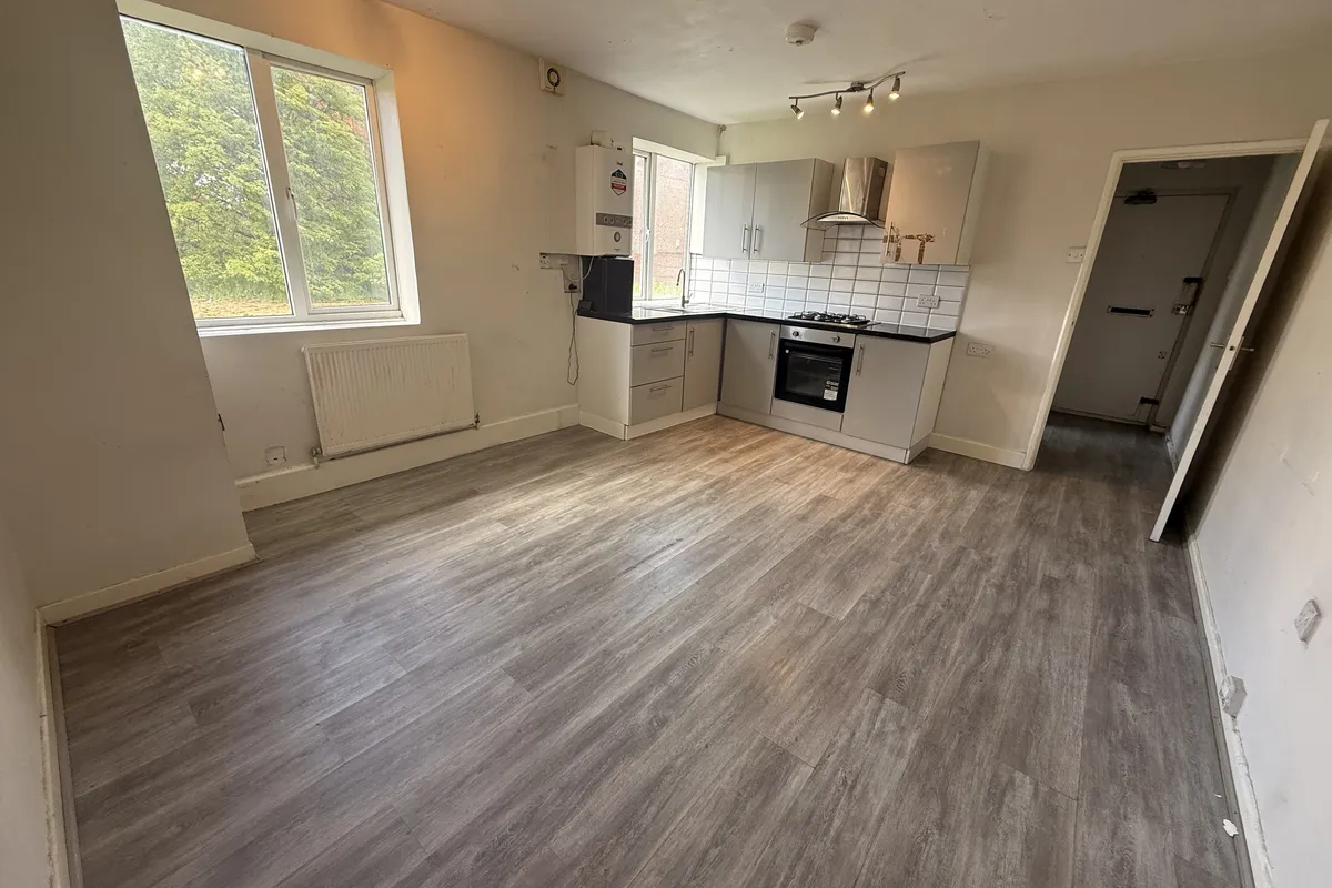 Flat Amberry Court in Harlow